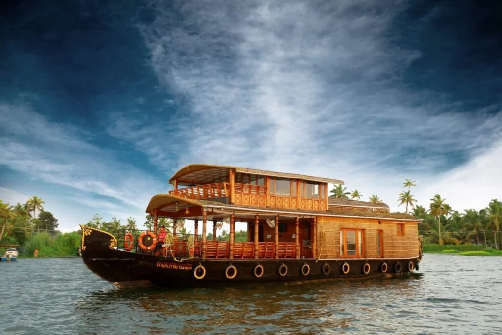 Discover Alleppey's Finest Luxury Houseboat Experience