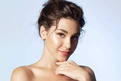 Guest enjoying Shikkara boat ride in Alappuzha backwaters